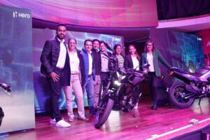 Hero lanza la nueva Hunk 125R
